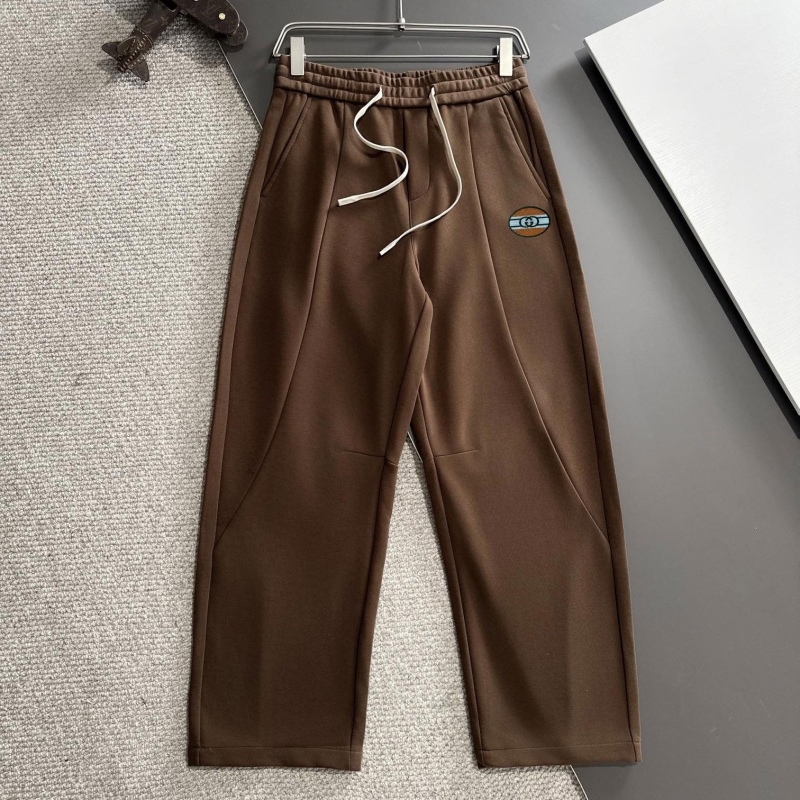 G*u*i pants